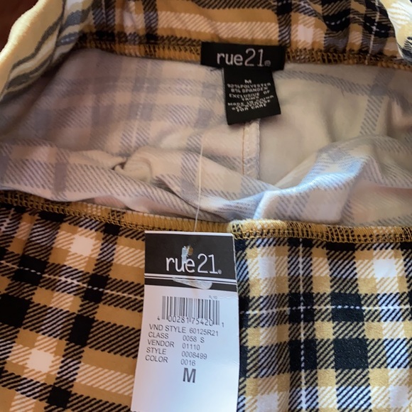 Rue 21 mini skirt - Picture 2 of 2